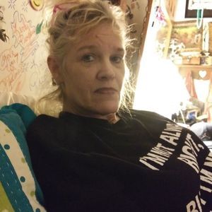 Meet your Posher, Marcia